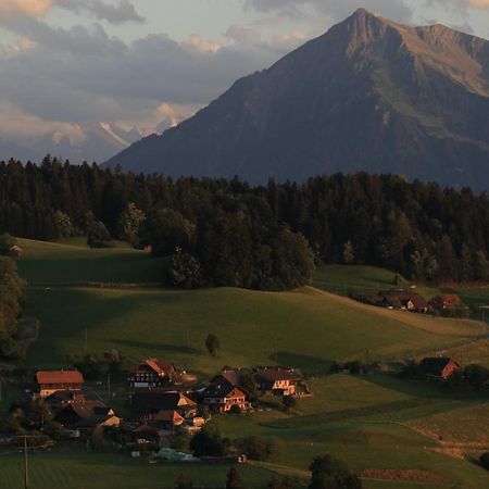 Studio Der Alpen Тун Экстерьер фото